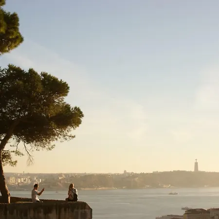 Apartment Alfama 28 *